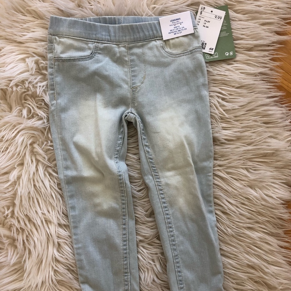 Brand new H&M stretch jeans, size 1.5 - 2T
